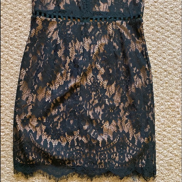 Tobi Emerald Lace Mini Dress - Picture 2 of 3